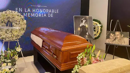 LUPITA-FUNERAL1