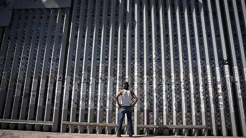 1028350_Lavado Pies Migrantes_web