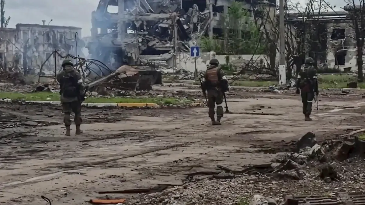 A tres meses de guerra, casi siete mil ucranianos han muerto