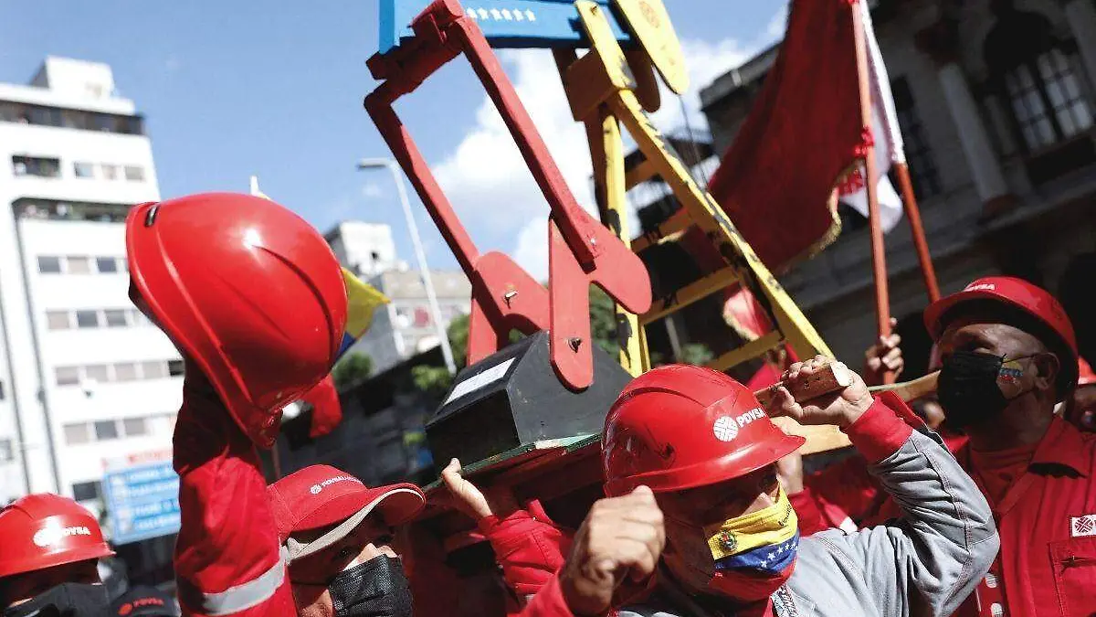 EU relaja sanciones contra Venezuela; permitirá negociar con  petrolera 