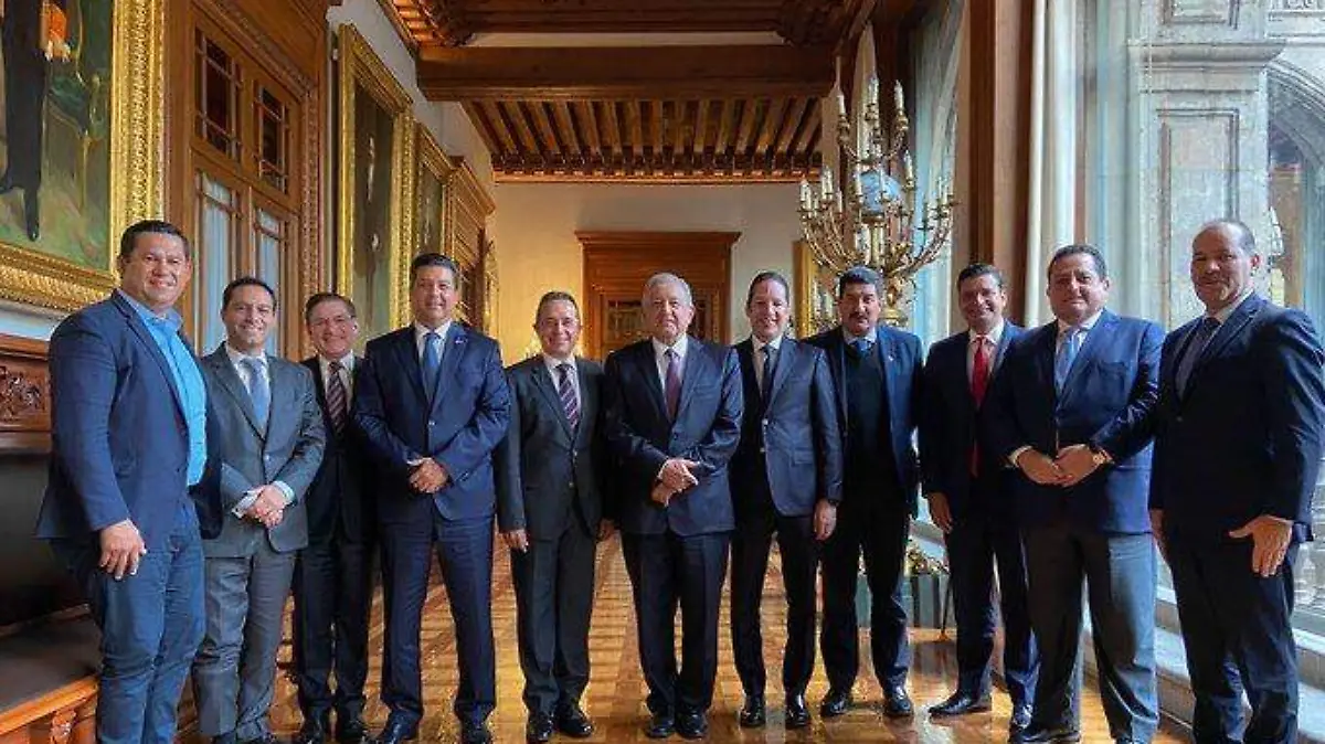 amlo gobers pan TWITTER