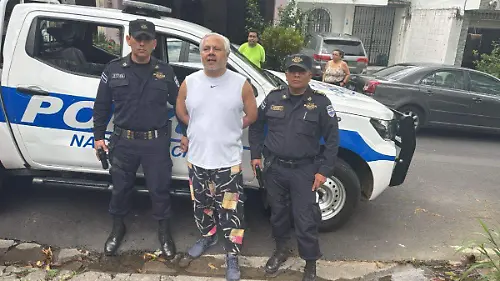 Abogado critico de Bukele