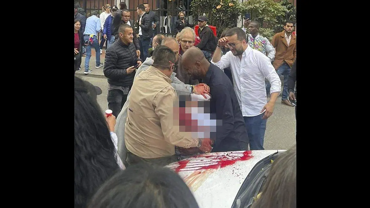 SENADOR COLOMBIANO ATENTADO MIGUEL URIBE TURBAY. OK