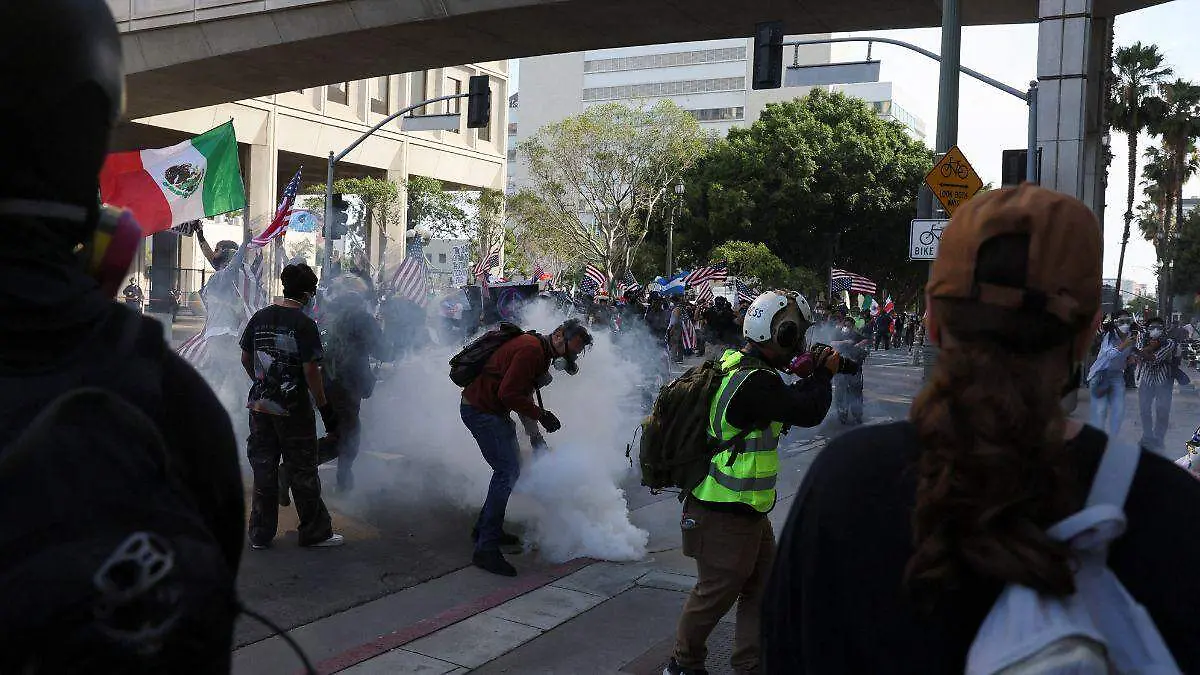 Protesta los angeles_gases
