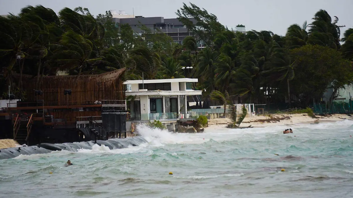 985832_Playa Mamitas de Quintana Roo_web