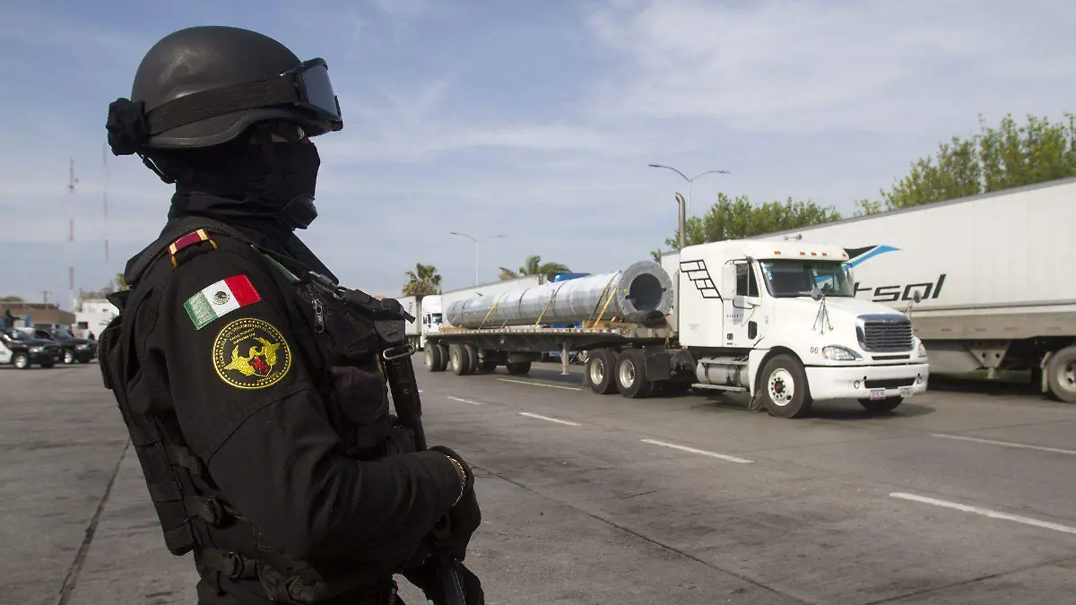 821635_Operativo Seguridad Mty- N. Laredo_web