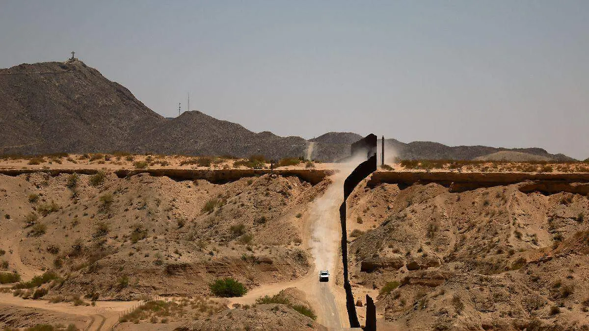 Frontera_muro fronterizo
