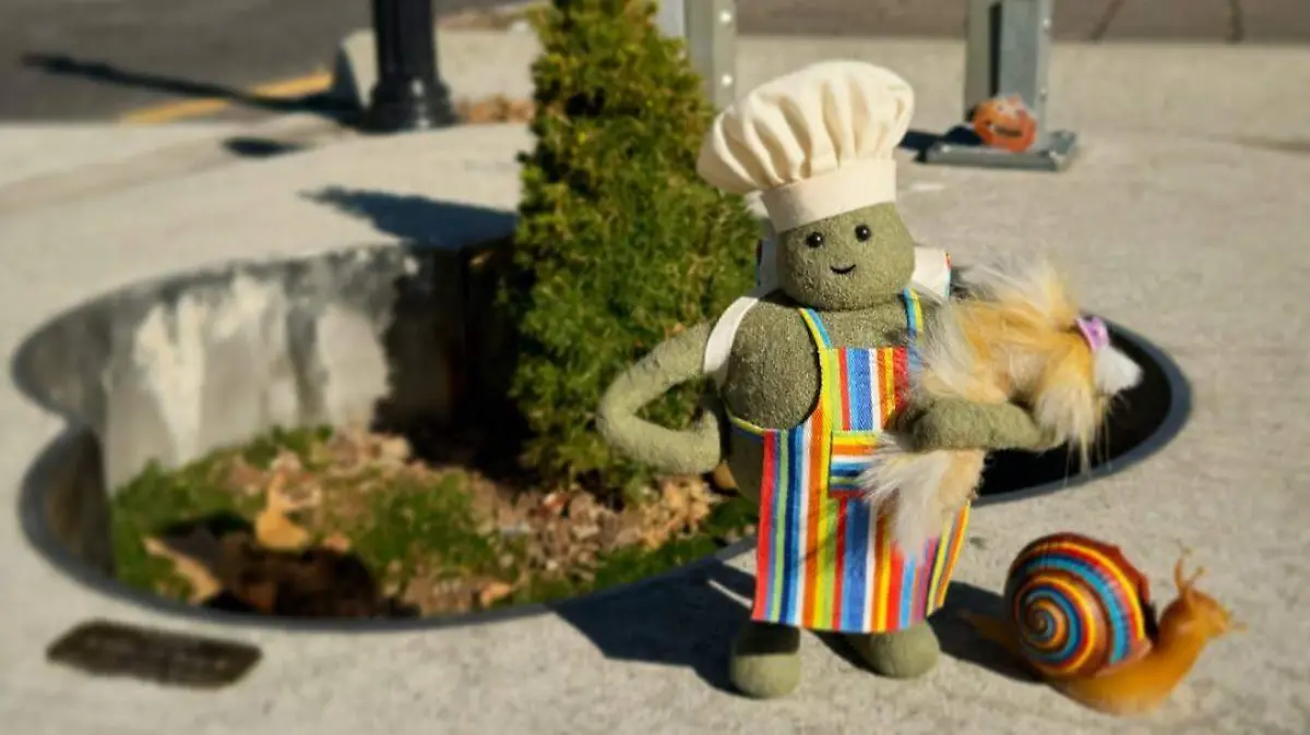 Blokay evwybody! Vote below why you think Tiny Chef and the gang are in Portland Oregon! Also! Anyone know where he is here It’s the first spot he wanted to visit.