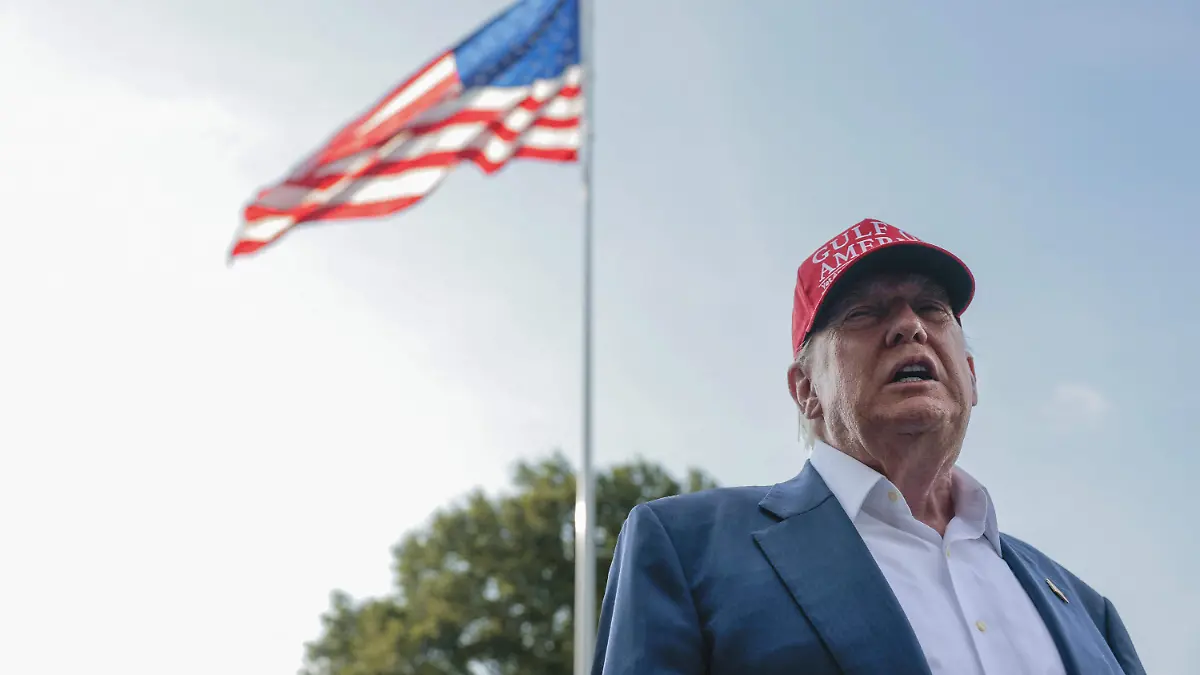 AFP__20250701__2223055283__v2__HighRes__PresidentTrumpDepartsWhiteHouseForFloridaOnT