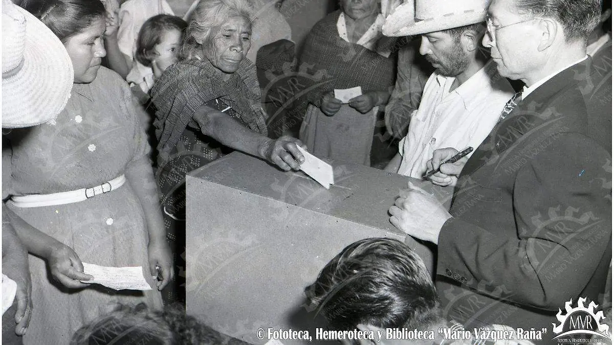 El primer voto de la mujer se llevó acabo el 03 de Julio de 1955