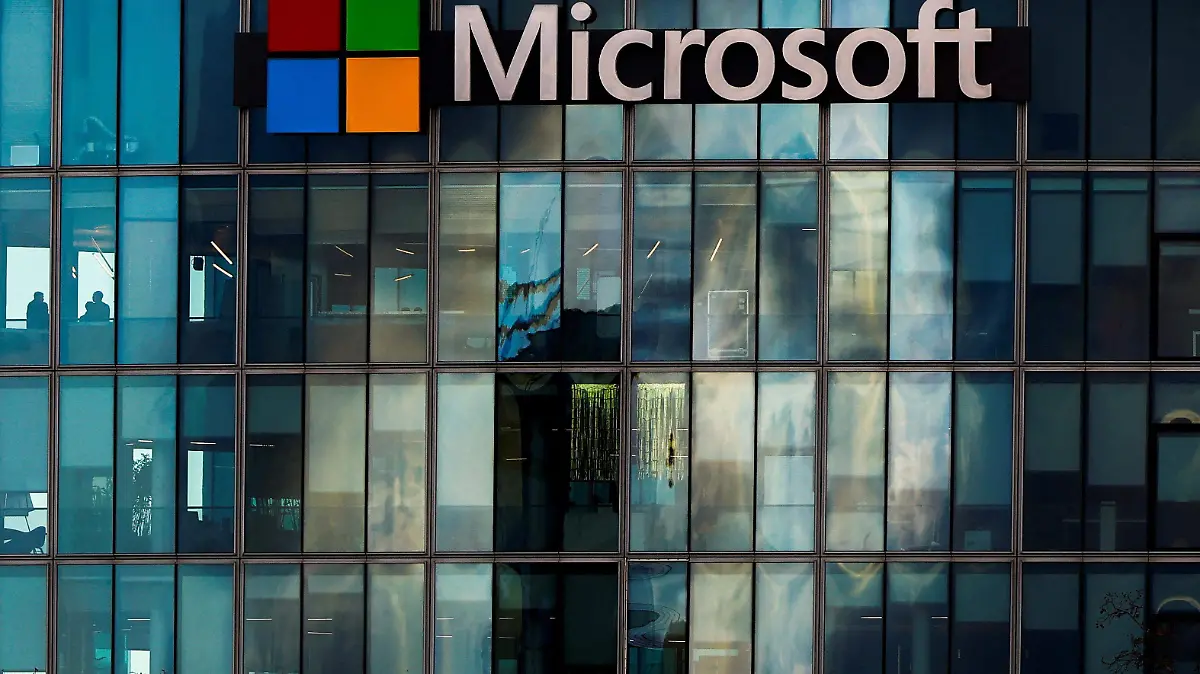 2025-07-02T131525Z_975331836_RC2F6CATV07R_RTRMADP_3_MICROSOFT-LAYOFFS