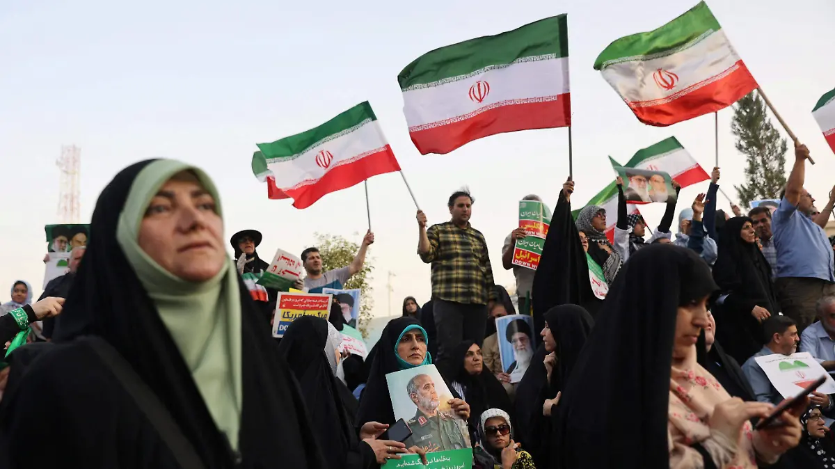 2025-06-24T180126Z_266655496_RC249FA6P6E4_RTRMADP_3_IRAN-NUCLEAR