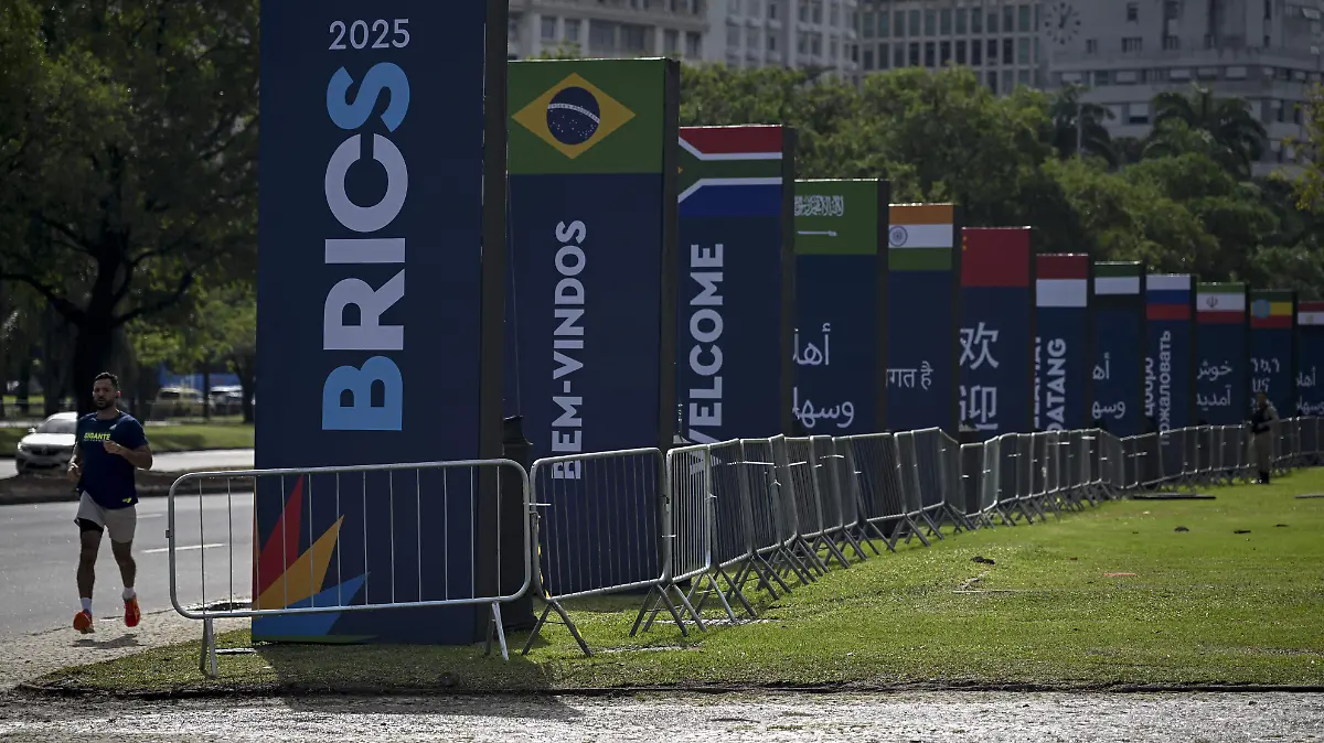 AFP__20250703__64PV72Q__v1__HighRes__BrazilBricsSummitPreparationsFeature