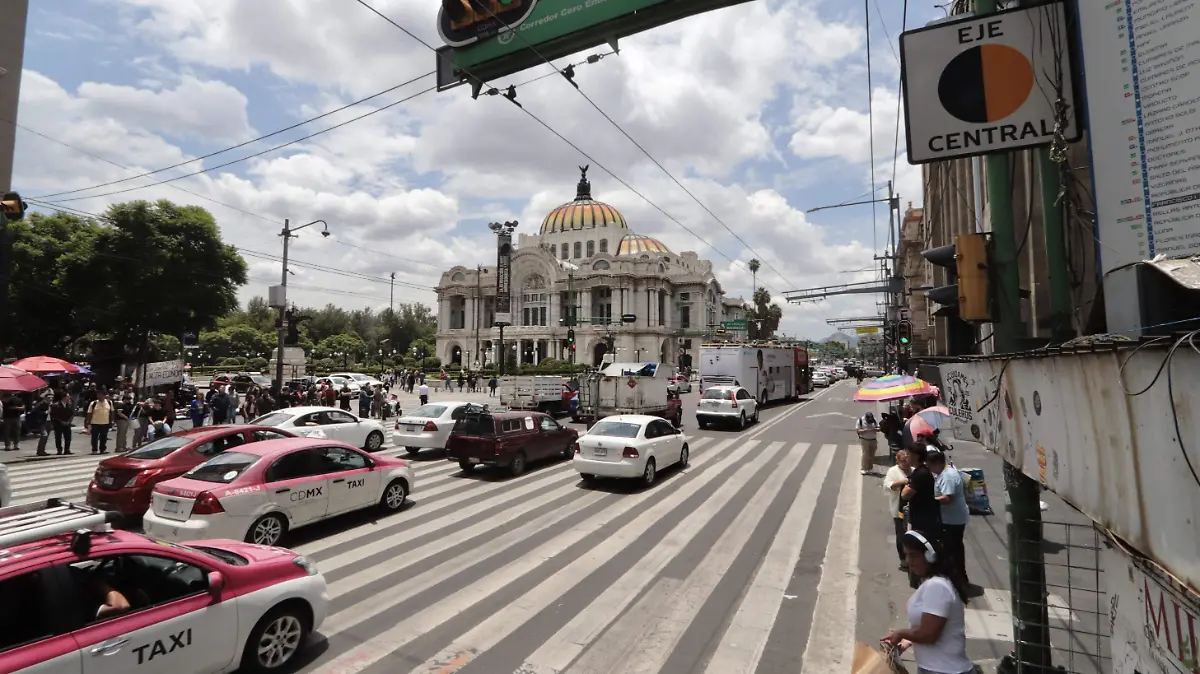 EJE CENTRAL adrian vazquez