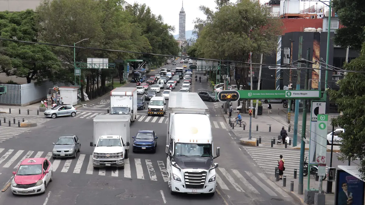 EJE CENTRAL adrian vazquez 