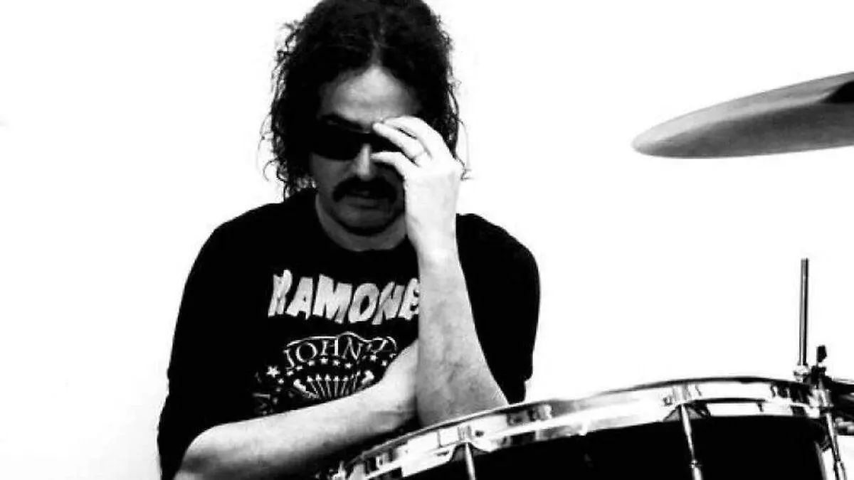 Pedro Andreu no apela a la nostalgia con el tributo a Héroes del Silencio