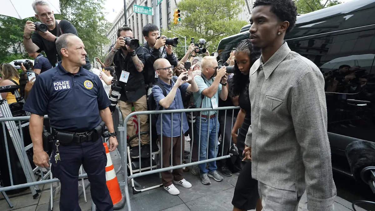AFP__20250702__64JW8AE__v2__HighRes__JuryBeginsDeliberationsInTheTrialOfSeanDiddyCom