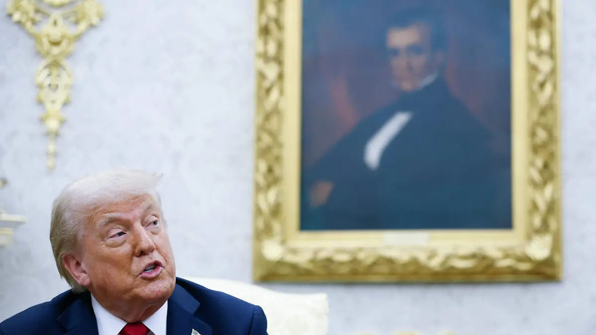 AFP__20250714__2225081711__v1__HighRes__PresidentTrumpMeetsWithNatoSecretaryGeneralR