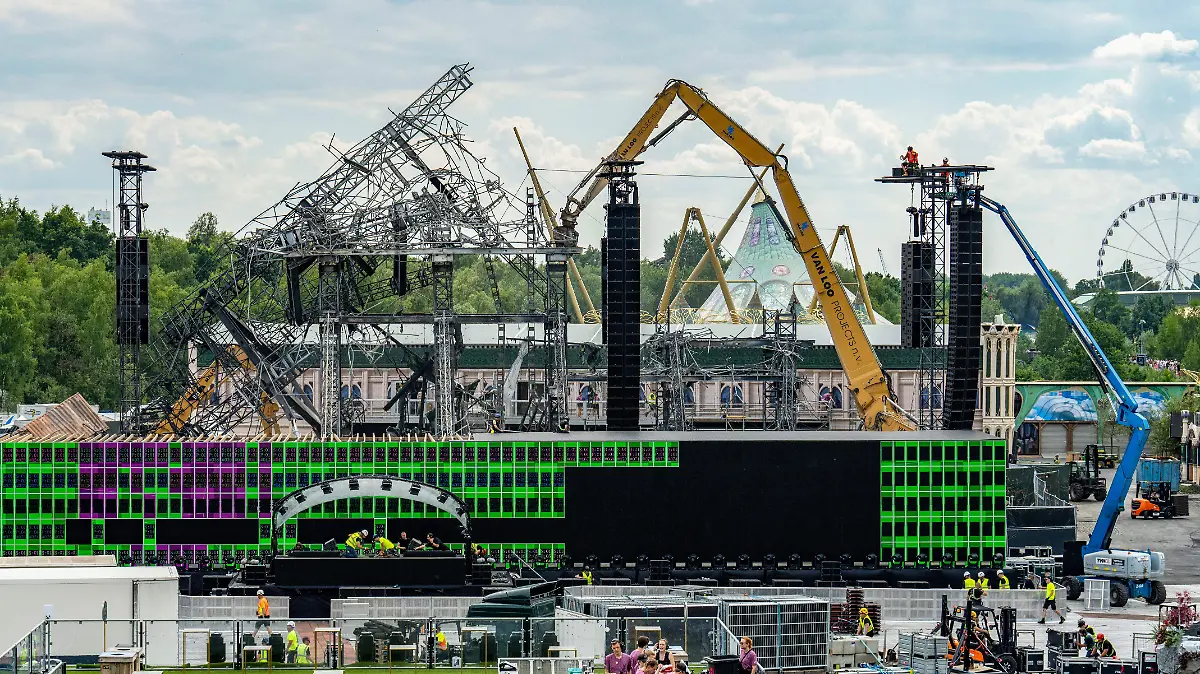 AFP__20250718__677G9H8__v1__HighRes__BelgiumCultureMusicFestivalEdmFire