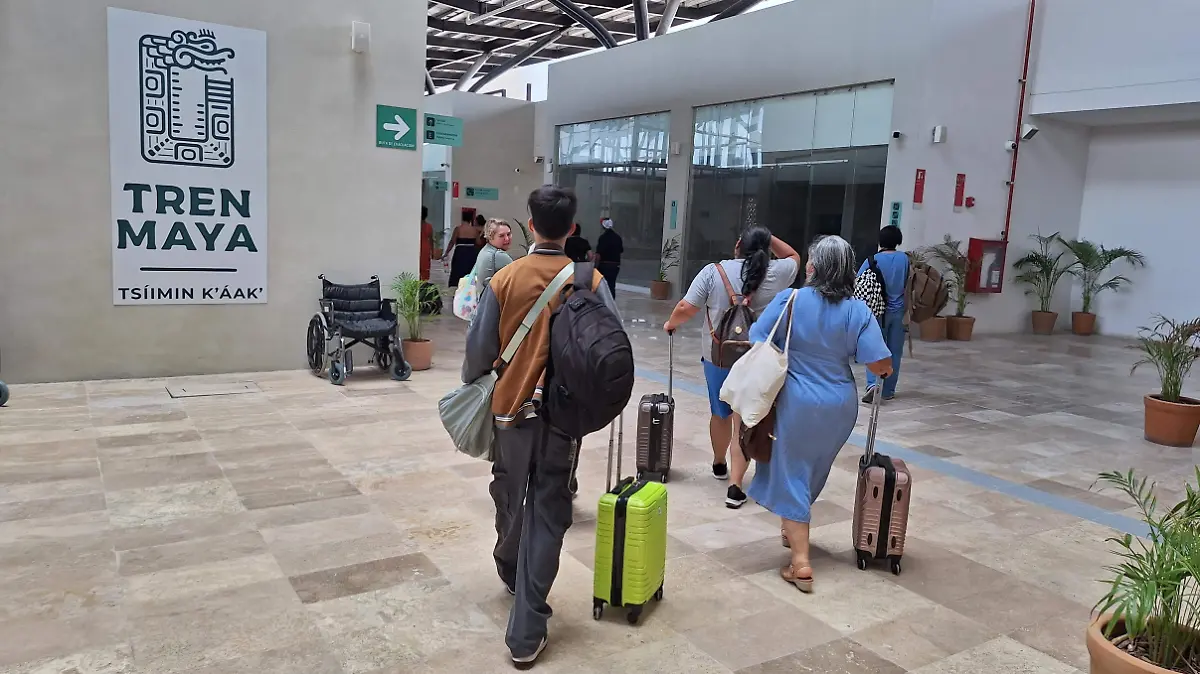 BUSCAN PROMOTORES DEL TREN MAYA