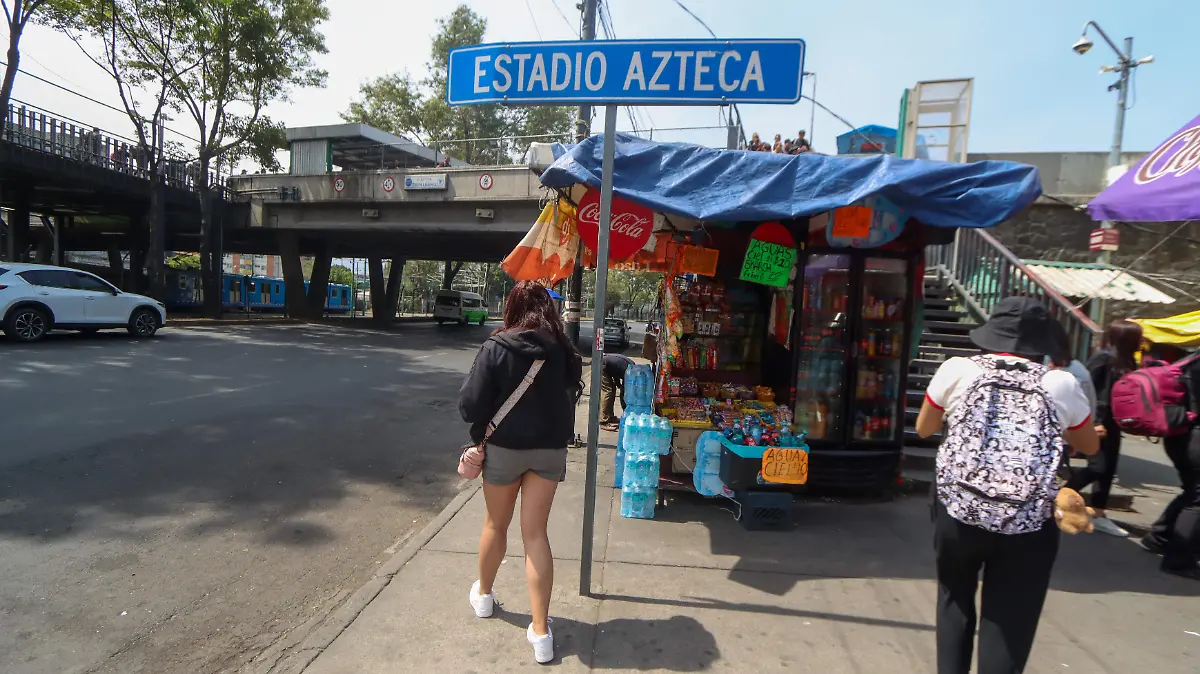 RECORRIDO-METRO-DEL-ESTADIO-AZTECA-A-AICM-POR-EL-MUNDIAL-romina solis -27