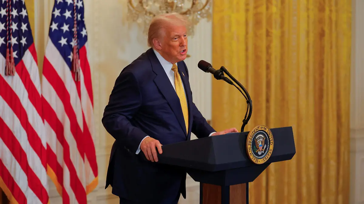 2025-07-23T000544Z_1889071130_RC20SFAKTCM9_RTRMADP_3_USA-TRUMP
