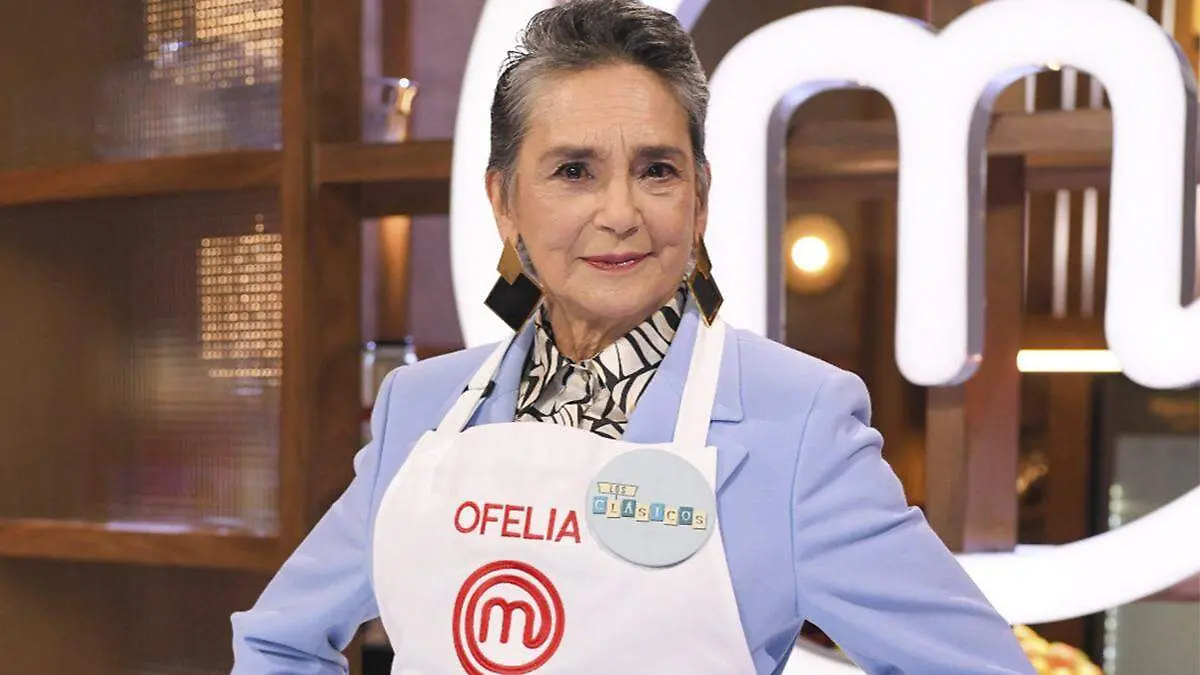 OFELIA MEDINA 