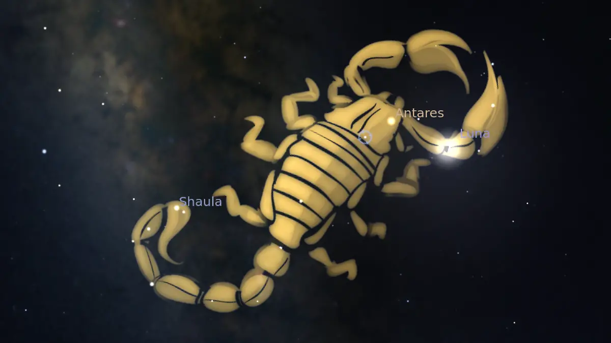 La Luna por rebasar a la estrella Antares