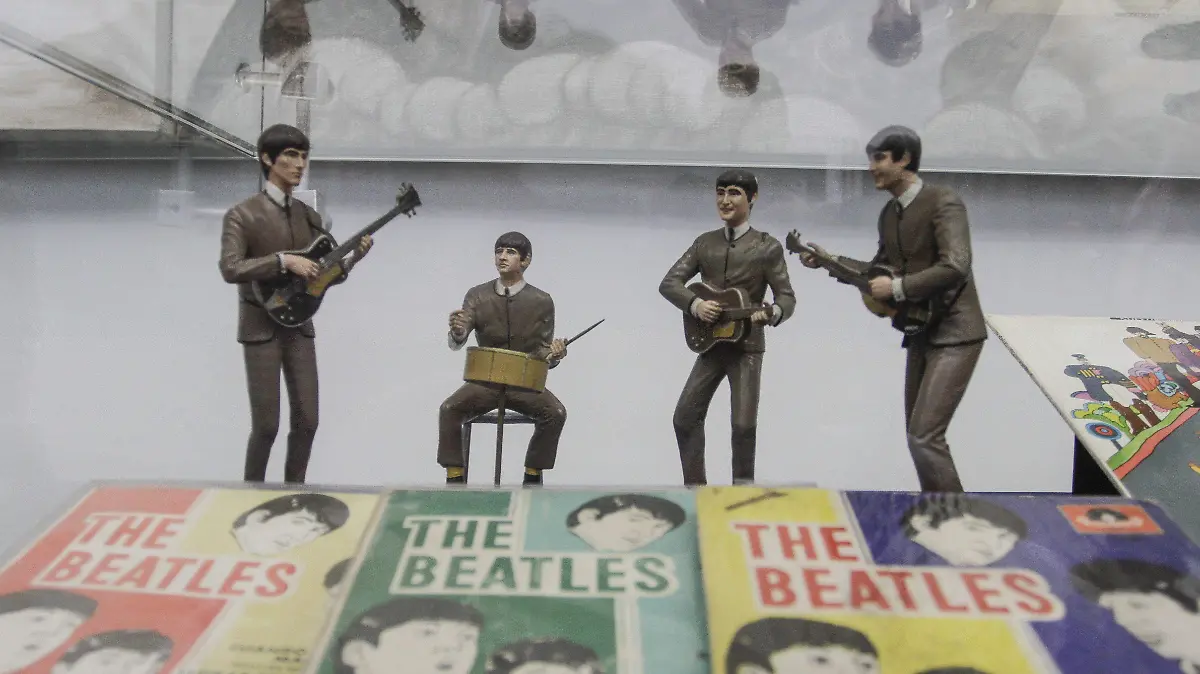 443885_Exposicion the Beatles_impreso