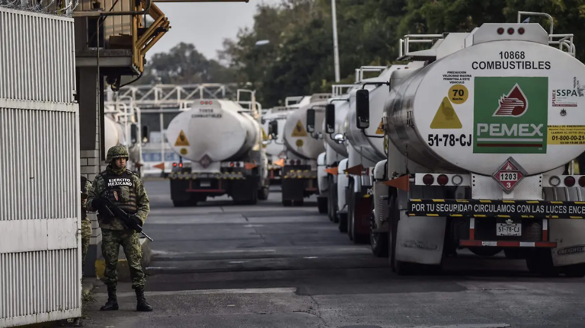 686818_Pipas Gasolina TAD Pemex_impreso