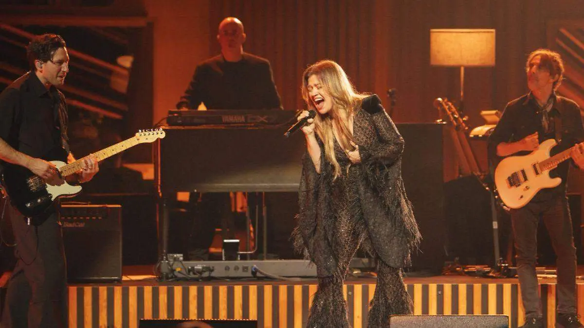 _Kelly Clarkson