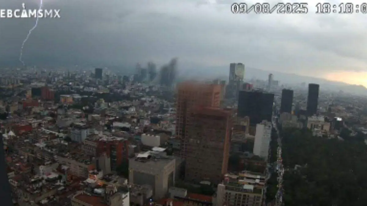 Rayo tormenta electrica CDMX