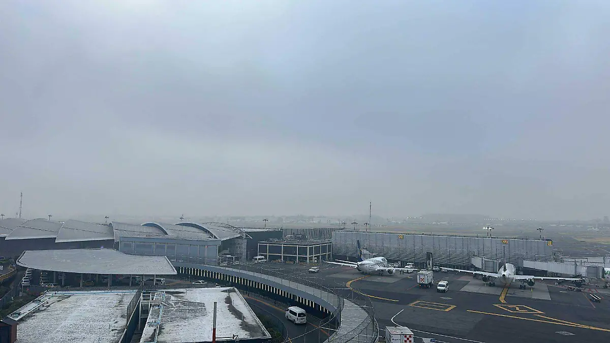 1007048_Niebla AICM_web