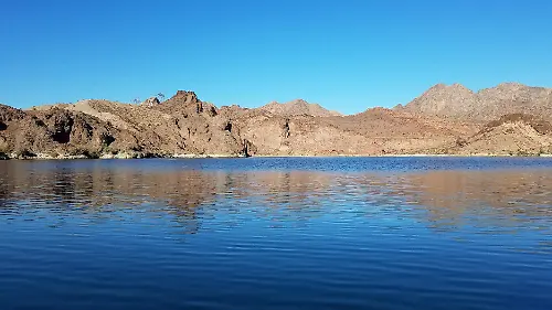 02 INT GRANDE_colorado river_pixabay_lvneon