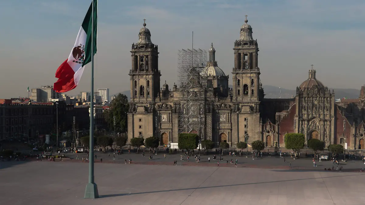 ALISTAN GUIA DE TURISTAS ivonne rodriguez