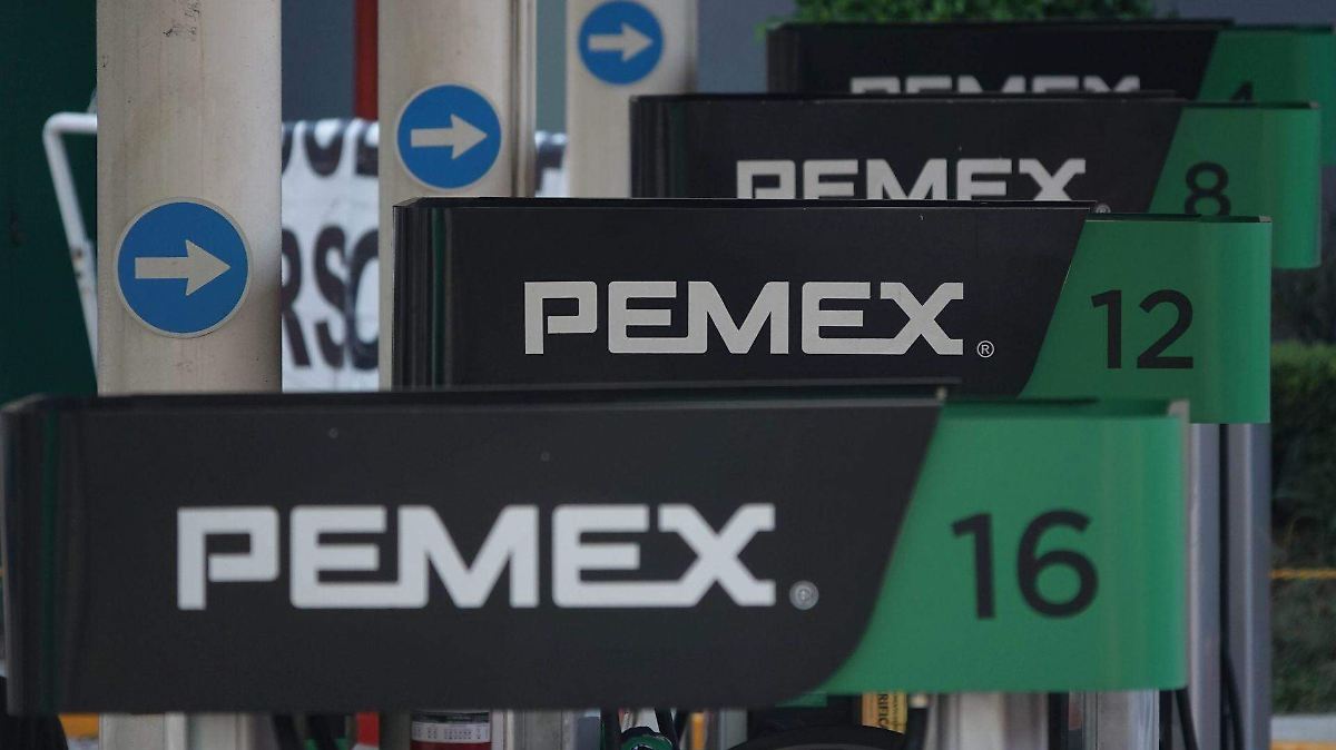 Moody's mantiene calificación B1 de Pemex pese a recorte soberano