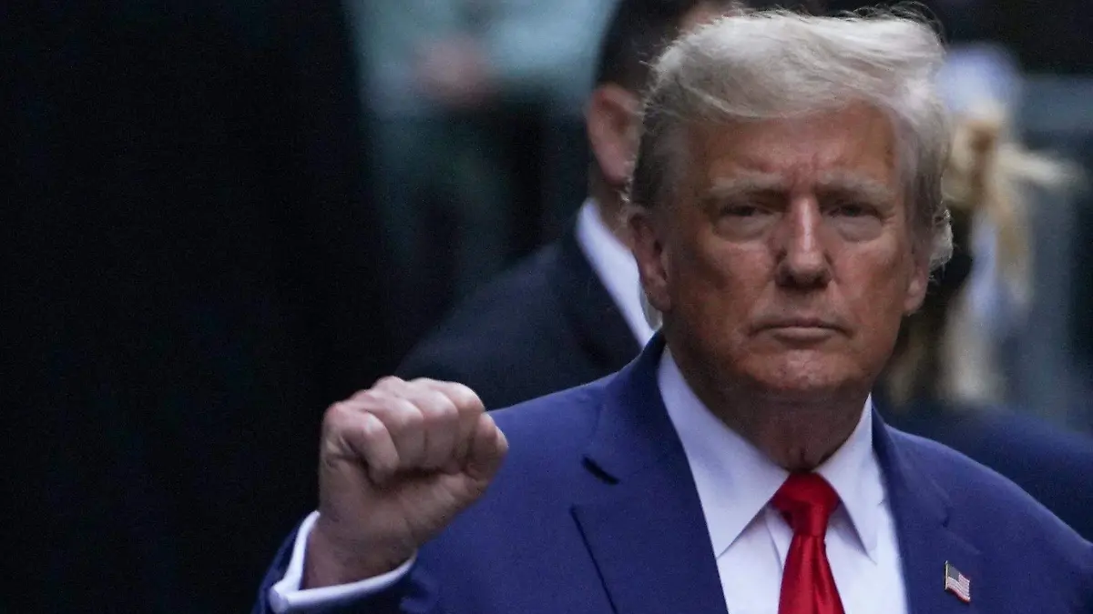 2025-08-21T150949Z_321566712_RC2WF5AALH6O_RTRMADP_3_USA-TRUMP-NEW-YORK (1)