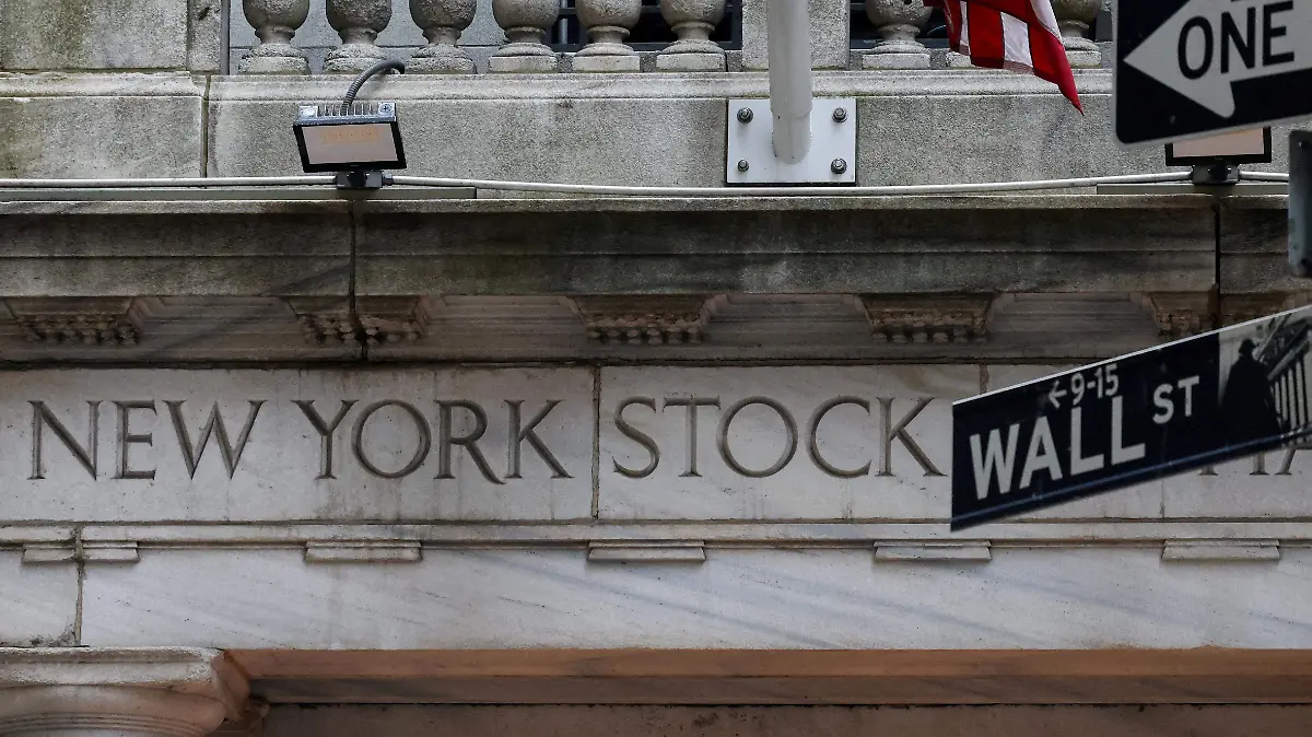 2025-08-25T072924Z_1657711614_RC26TDAKQPNU_RTRMADP_3_STOCKS-USA-JEFFERIES