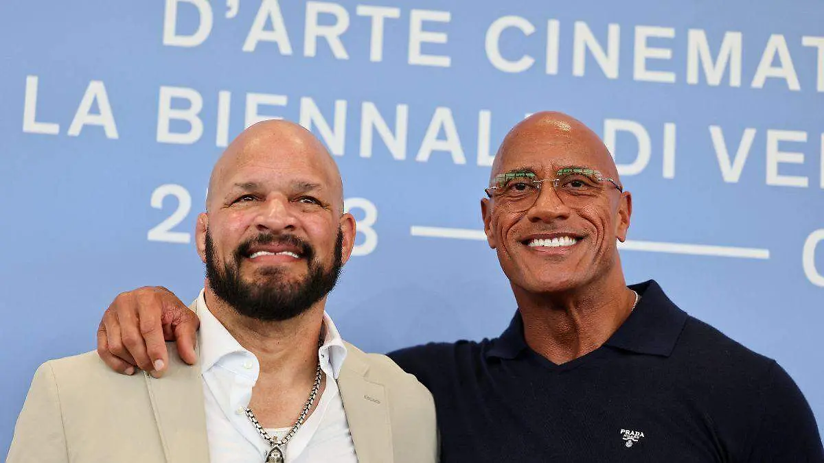 Dwayne Johnson_luchador