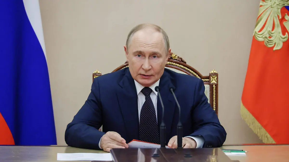 2025-08-08T110200Z_1776912233_RC2Y2GAS2TMA_RTRMADP_3_RUSSIA-PUTIN
