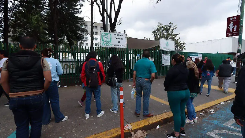 Alicia continúa delicada