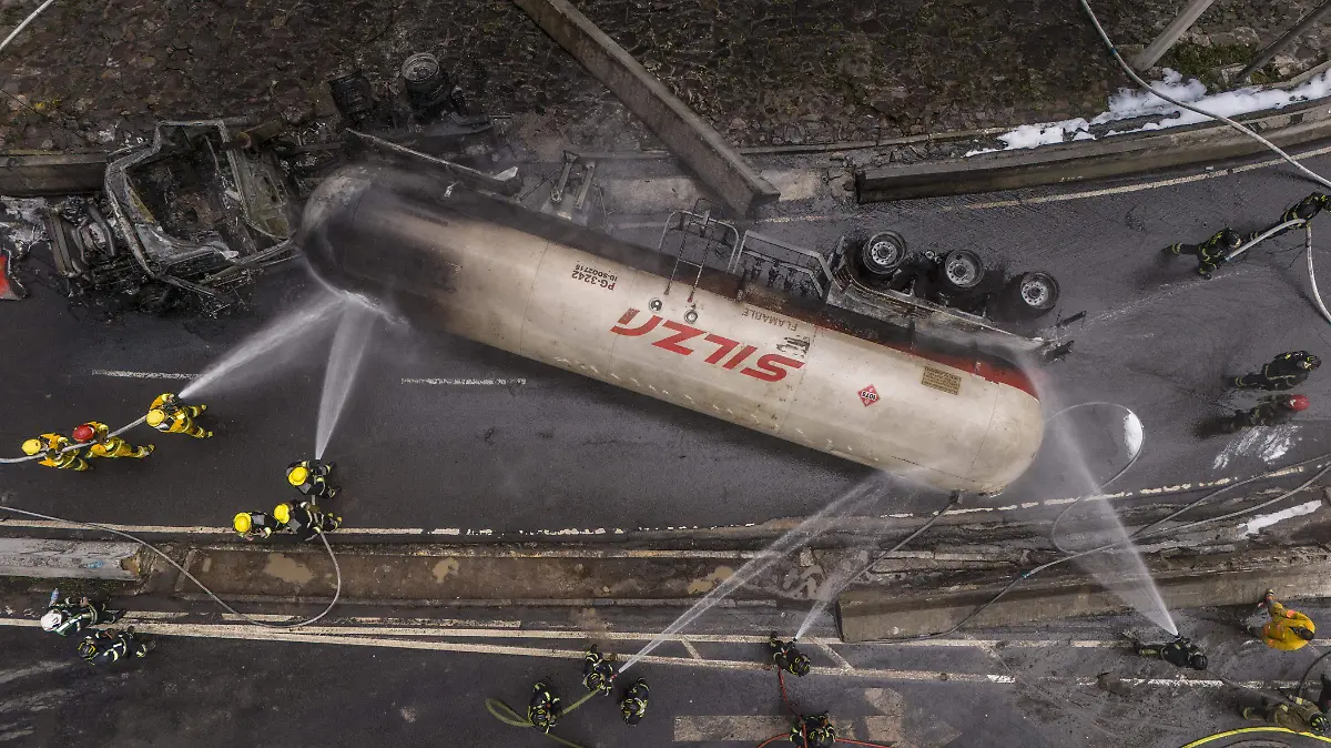 Explosion Pipas Puente la Concordia Iztapalapa-7