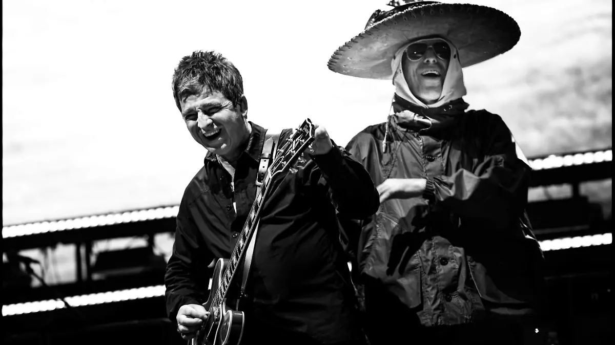Liam Gallagher con sombrero de charro