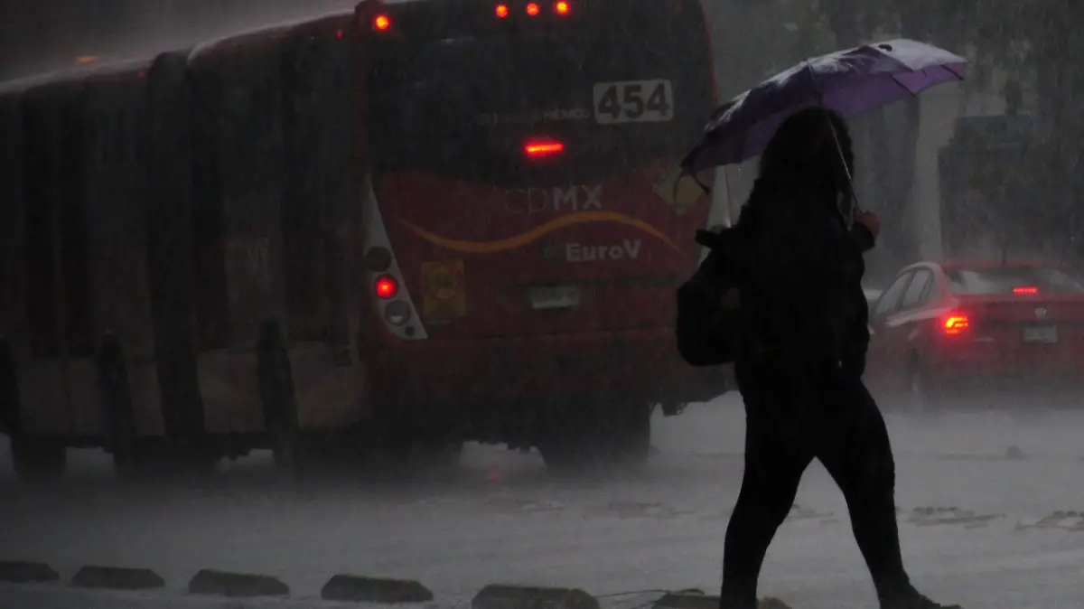 831428_Lluvia CDMX_impreso