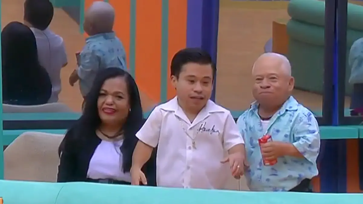 Abelito y sus papás en La Casa de los Famosos