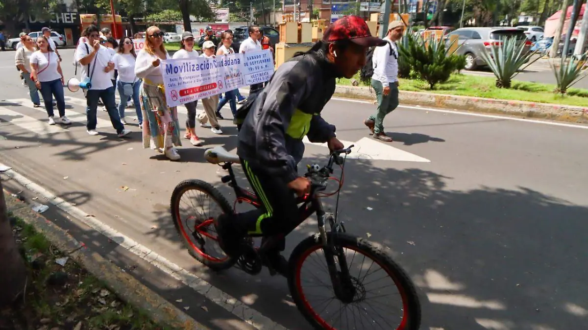 VECINOS DE COAPA CONTRA CICLOVIAS romina solis