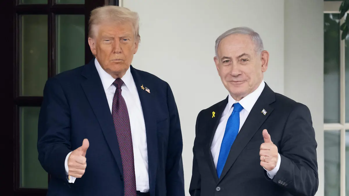 AFP__20250929__77676Q9__v4__HighRes__DonaldTrumpMeetsIsraeliPmBenjaminNetanyahu