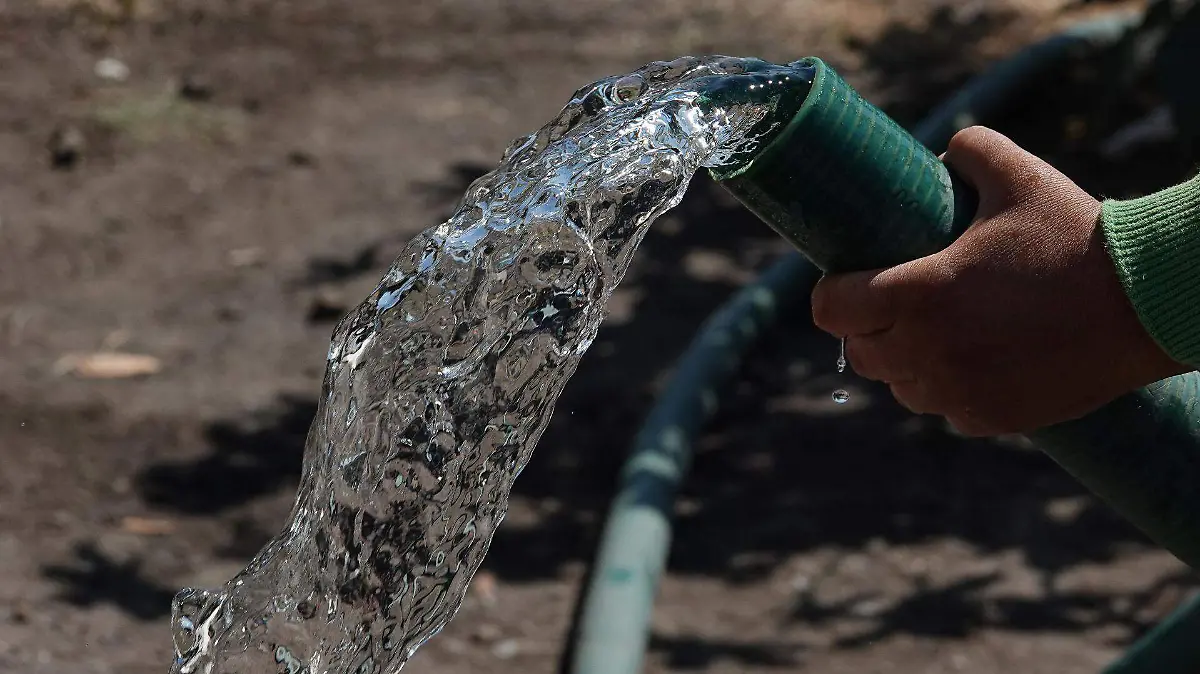 968031_Suministro botes agua alcaldía Iztapalapa_web