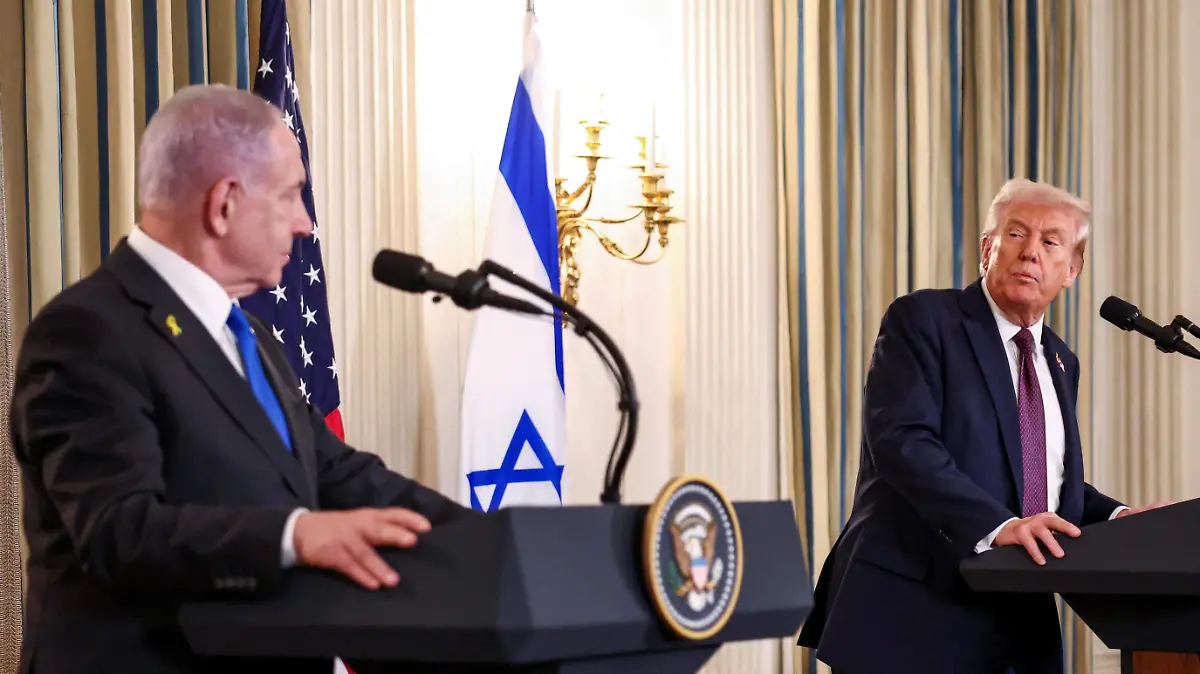 2025-09-29T184059Z_1363044696_RC2U1HAG2PC8_RTRMADP_3_USA-TRUMP-ISRAEL