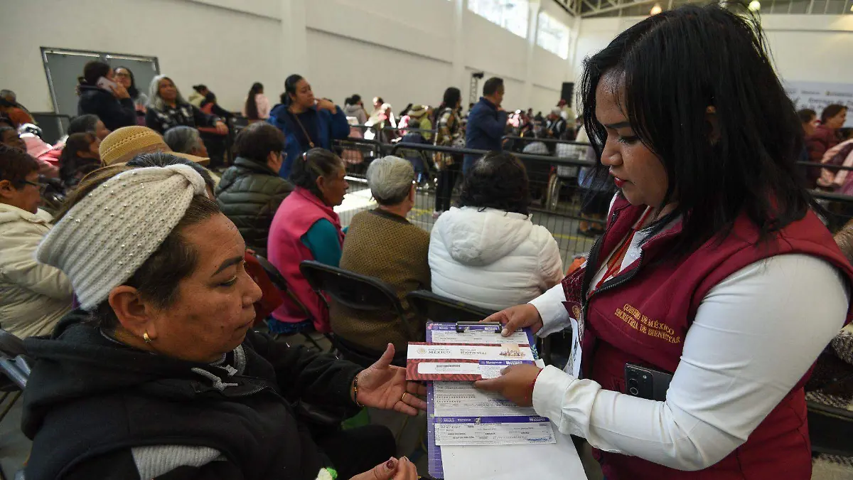 1013040_Entregan Tarjeta Pensión Mujeres Bienestar Edoméx_web